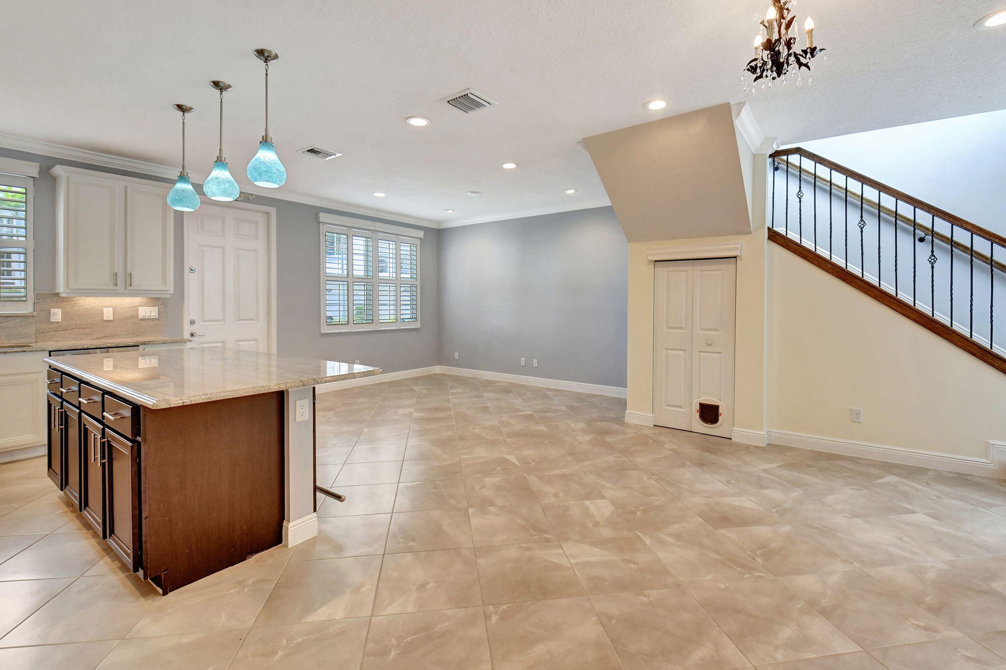 3119 Waterside Circle