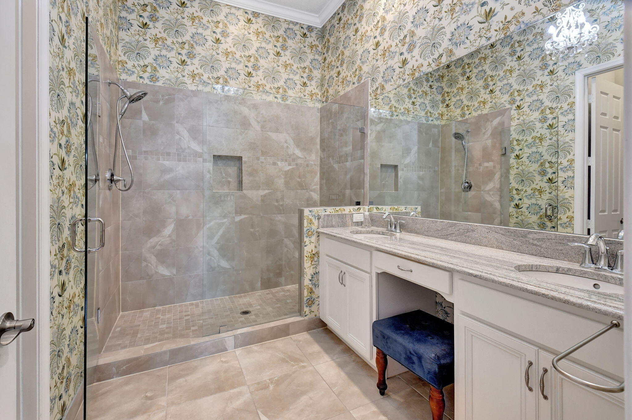 3119 Waterside Circle