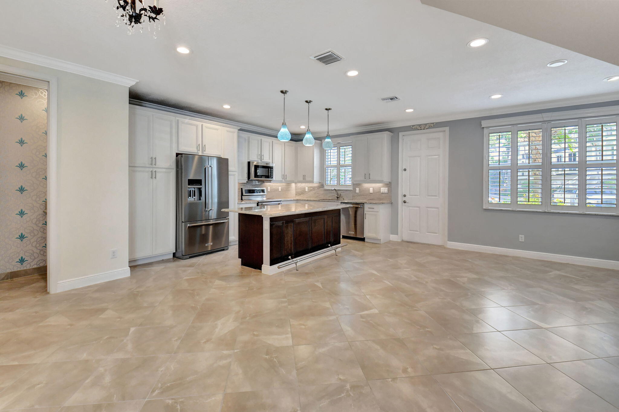 3119 Waterside Circle