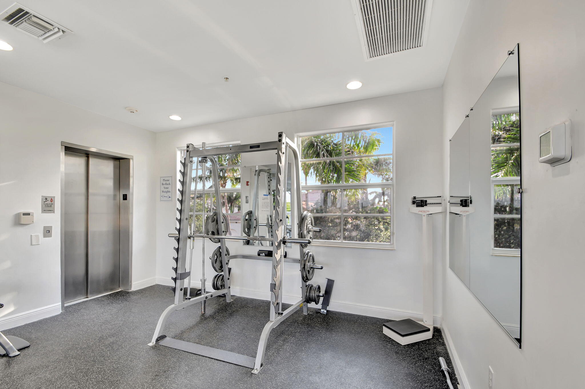 3119 Waterside Circle