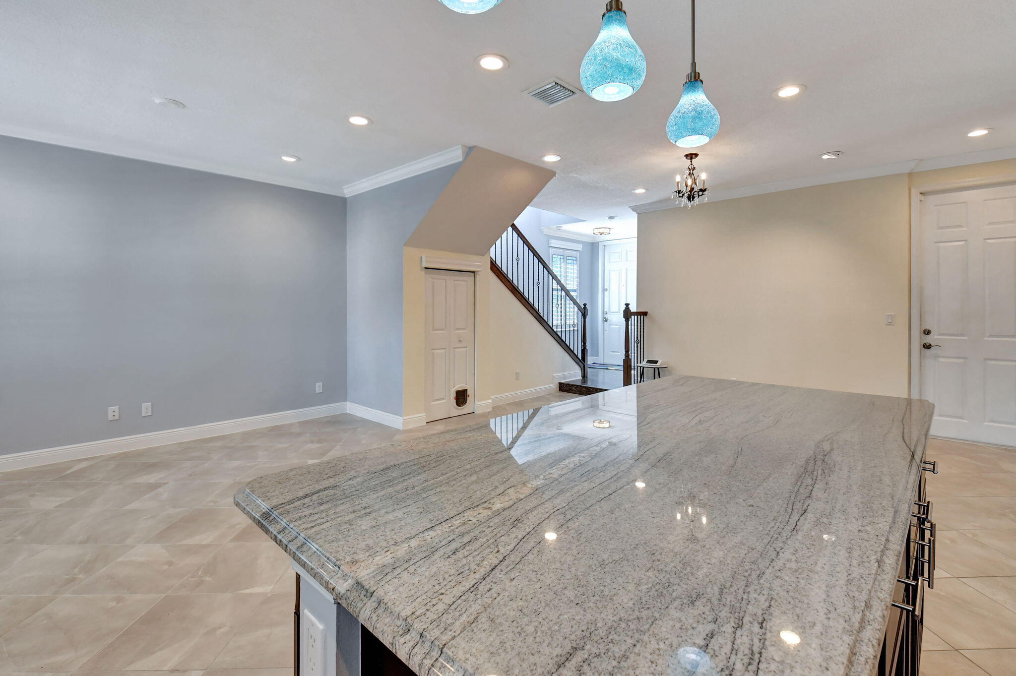 3119 Waterside Circle