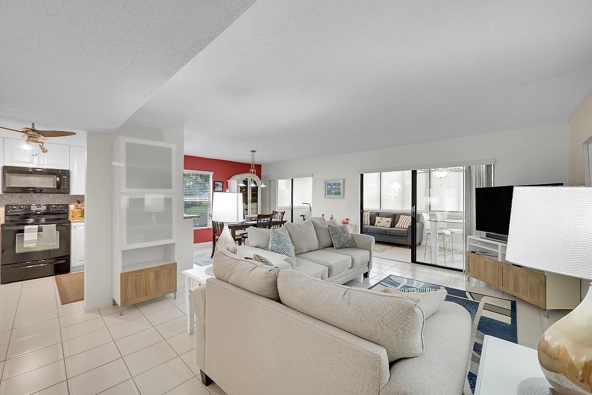 10640 Tropic Palm Avenue 101