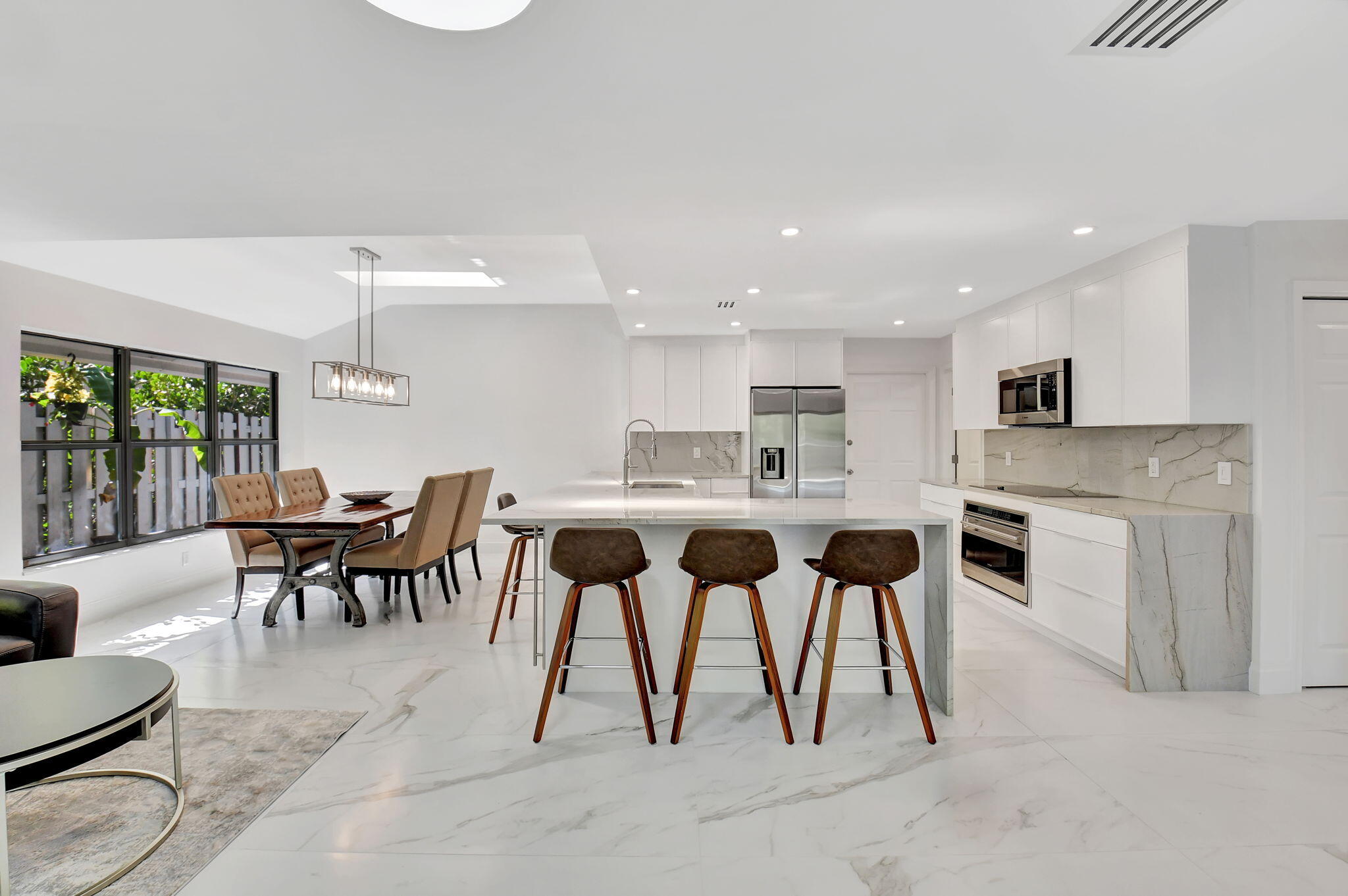 6553 Timber Lane