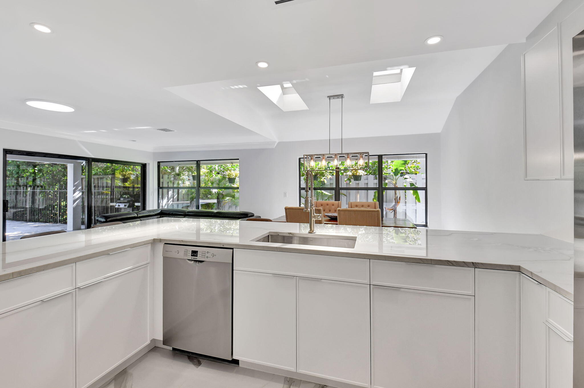 6553 Timber Lane