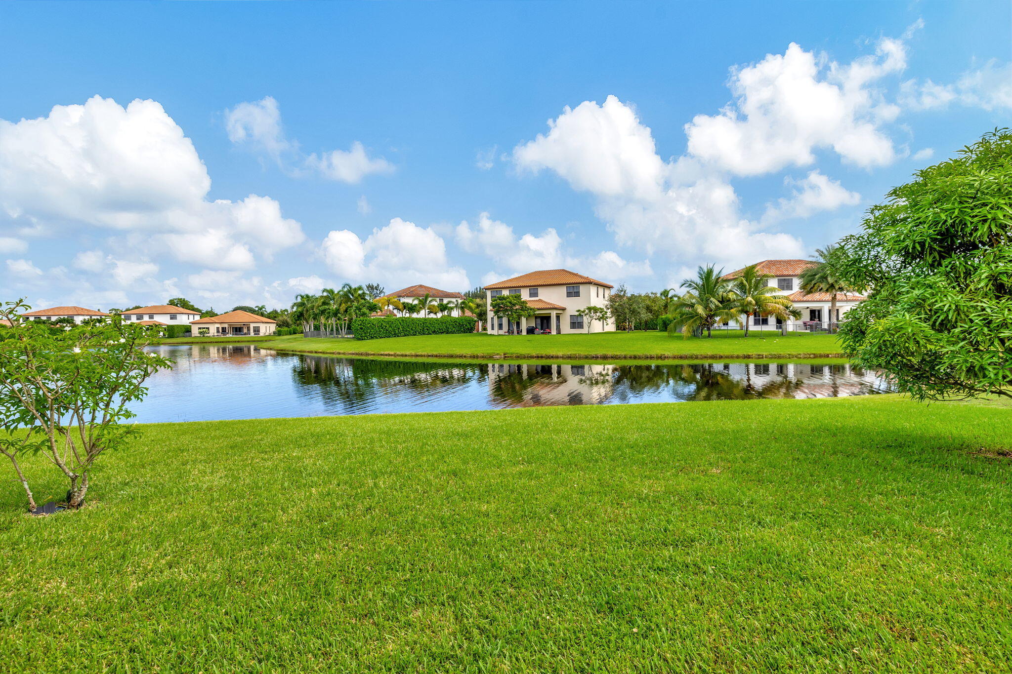 6357 Vireo Court