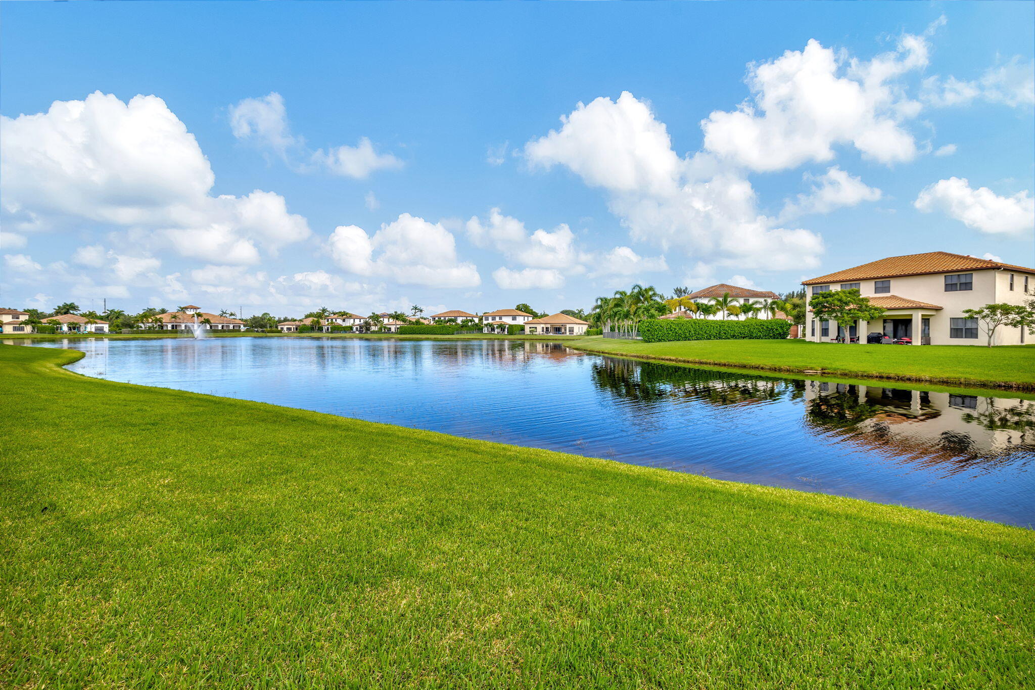 6357 Vireo Court