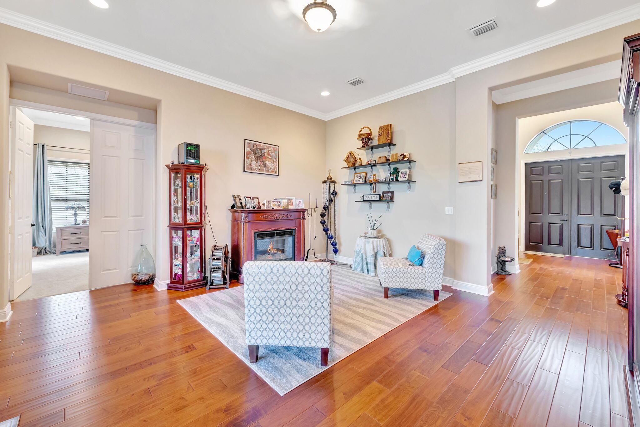 6357 Vireo Court