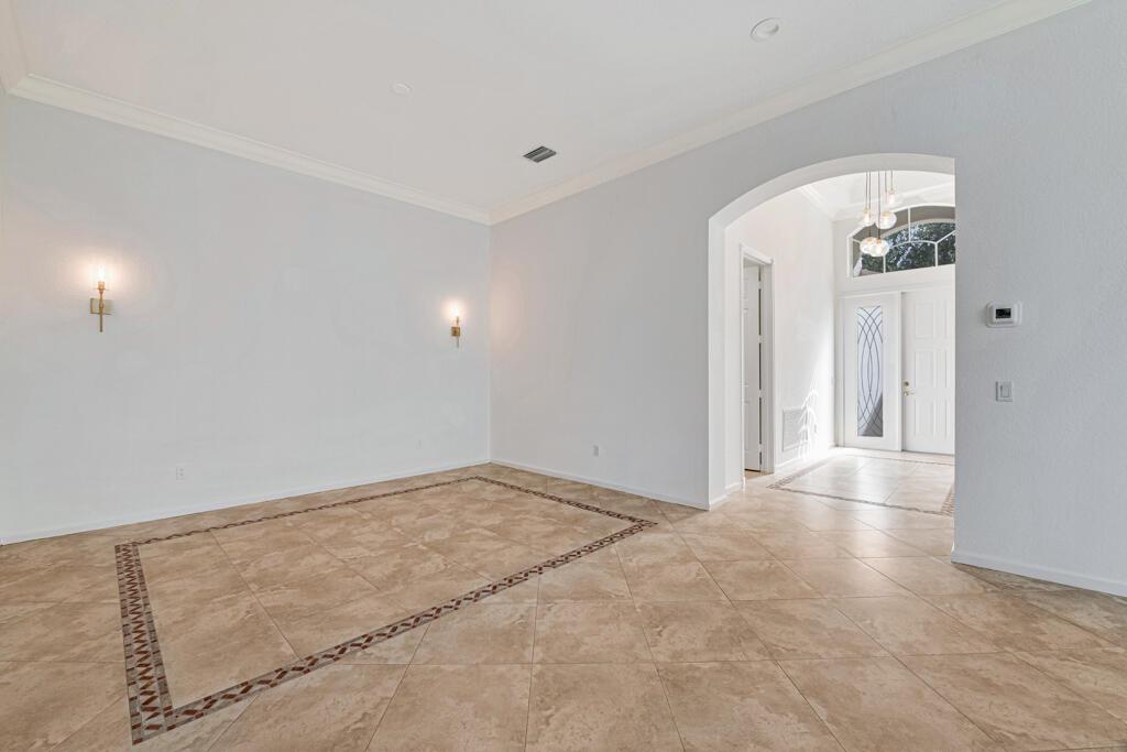 8223 Abalone Point Boulevard