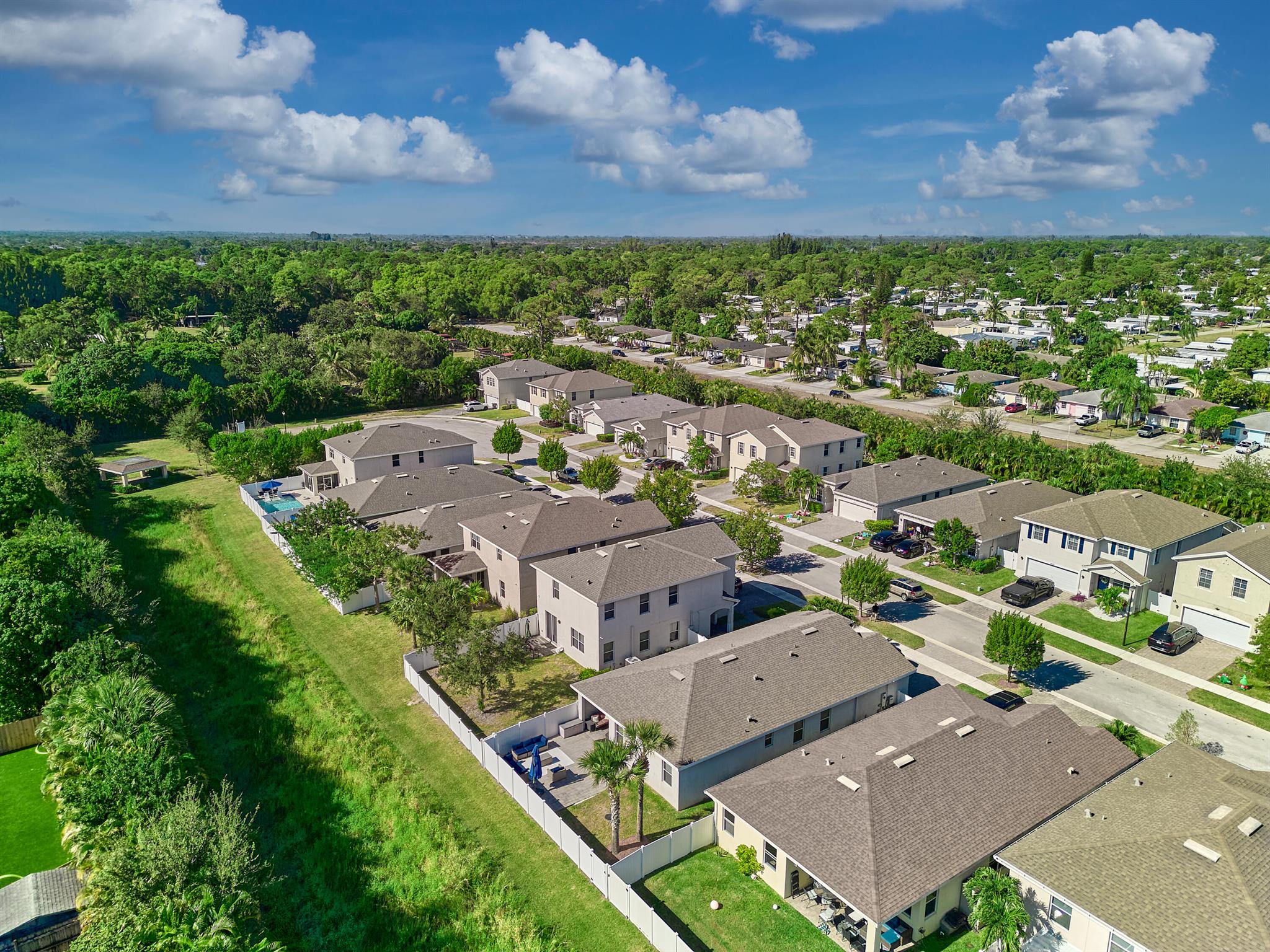 4034 Tomoka Drive