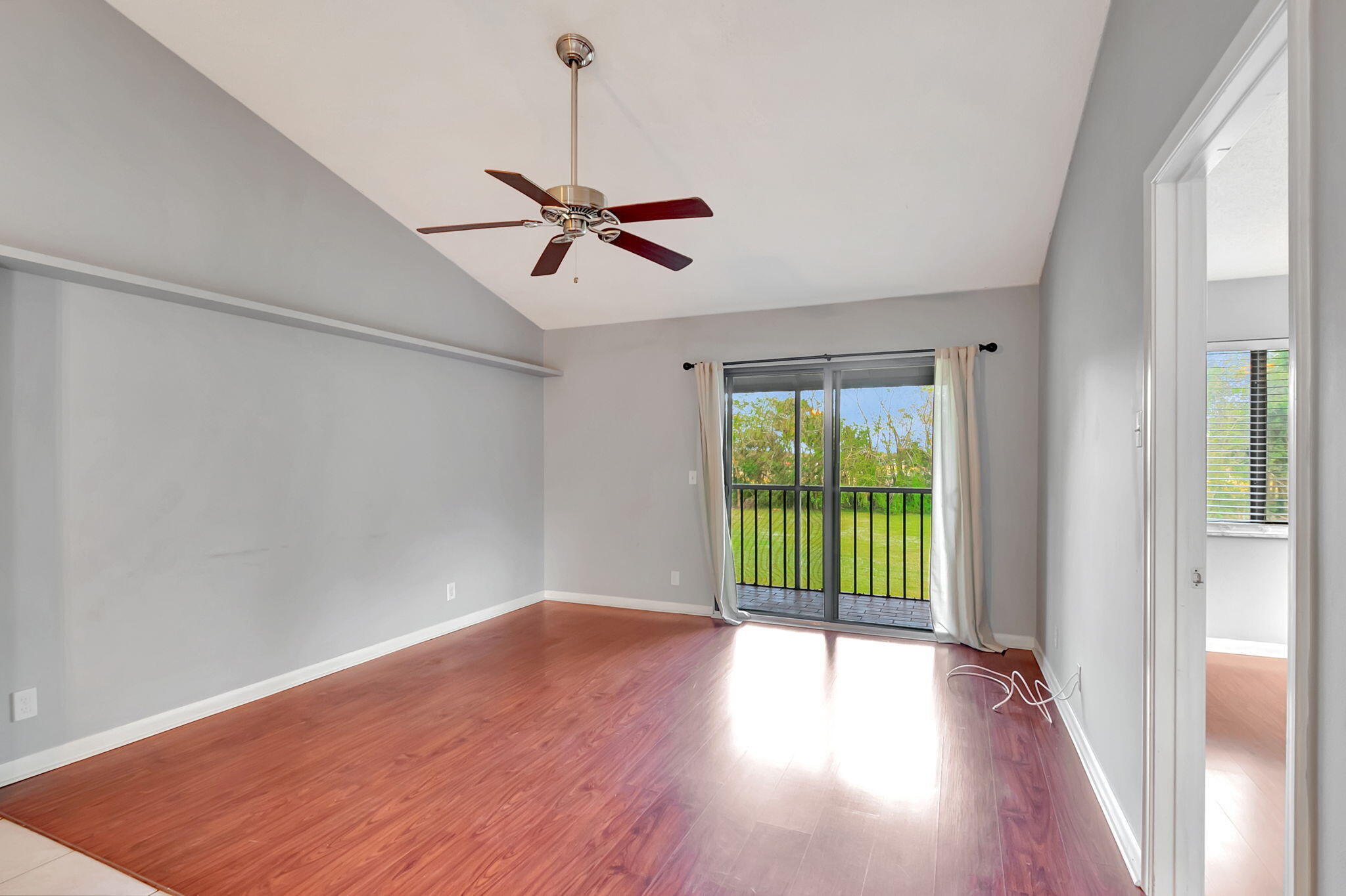 2525 SW 22nd Avenue 202
