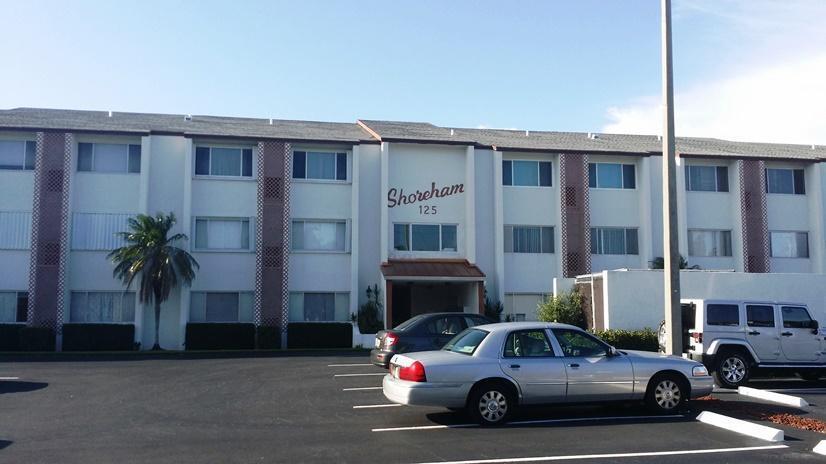 125 Shore Court 306a