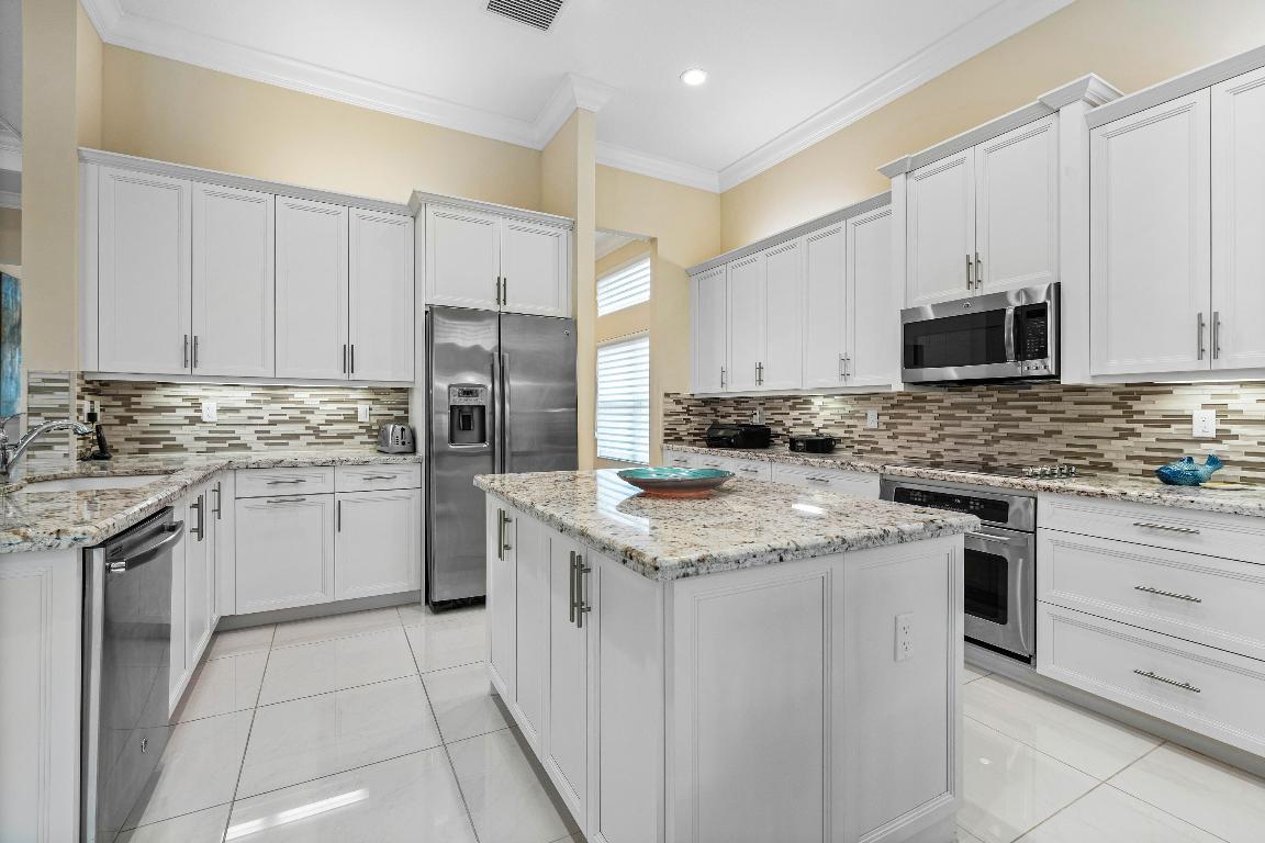 8699 Eagle Peak Pass