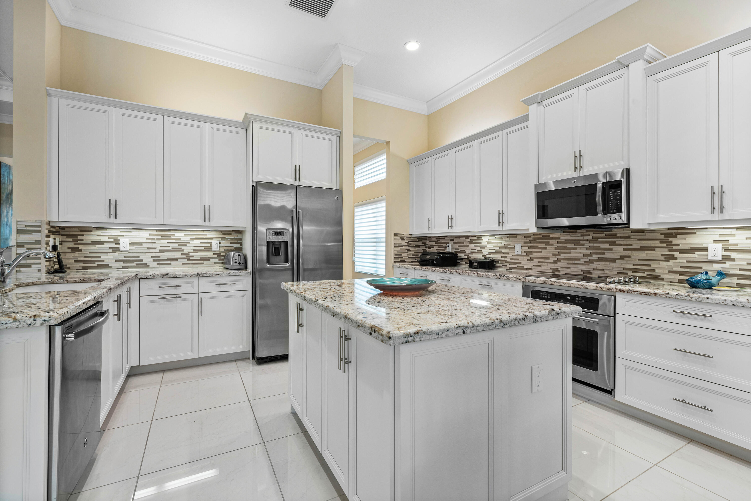 8699 Eagle Peak Pass