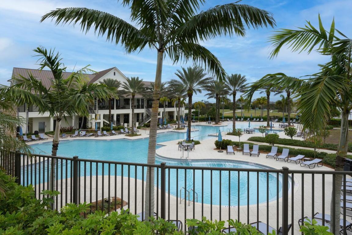 19589 Wheelbarrow Bend