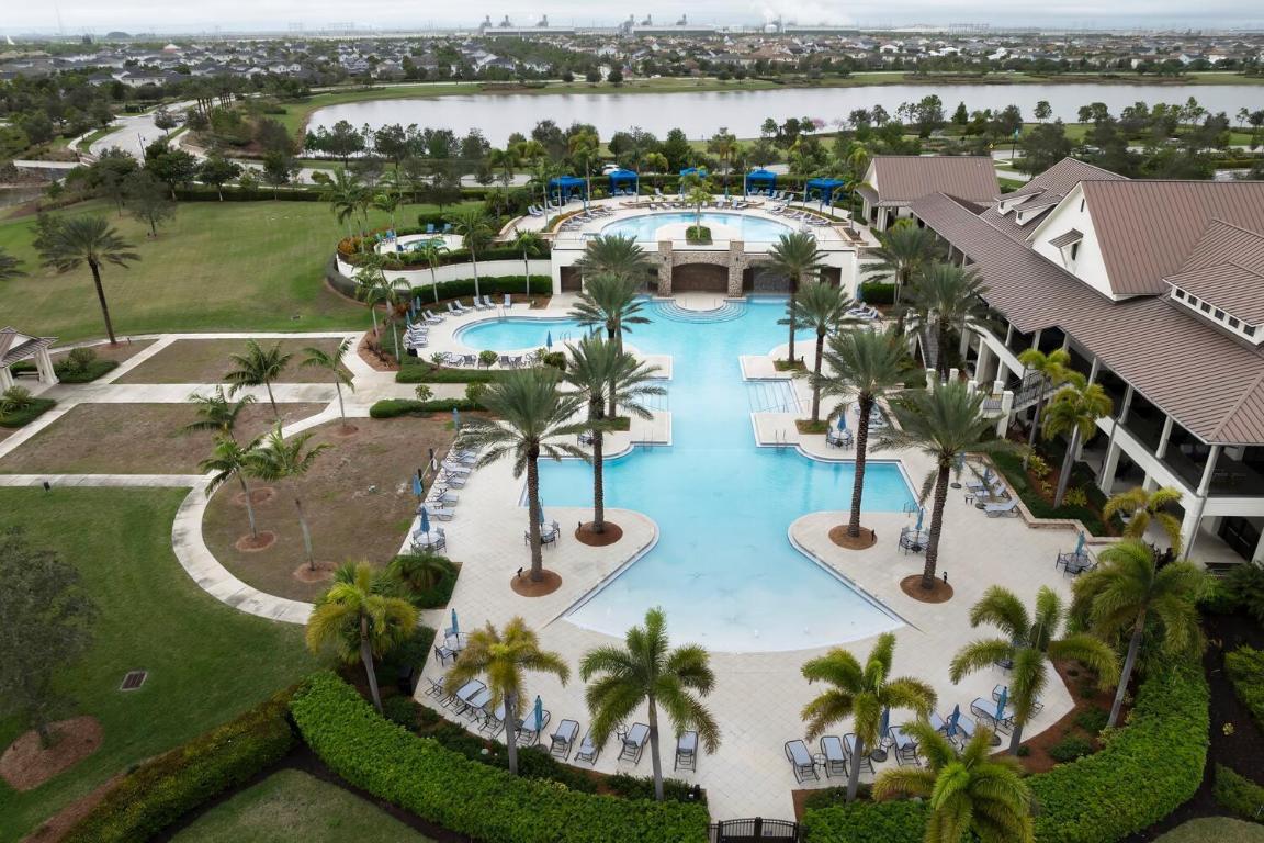 19589 Wheelbarrow Bend