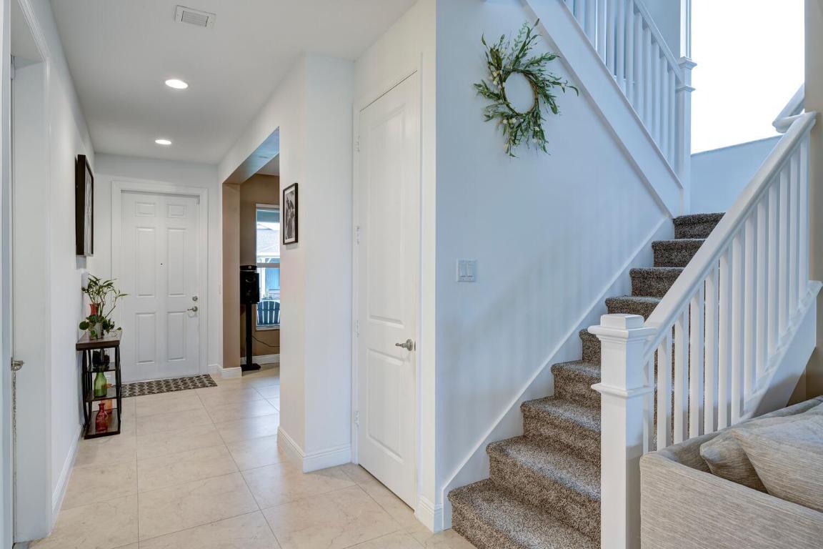 19589 Wheelbarrow Bend