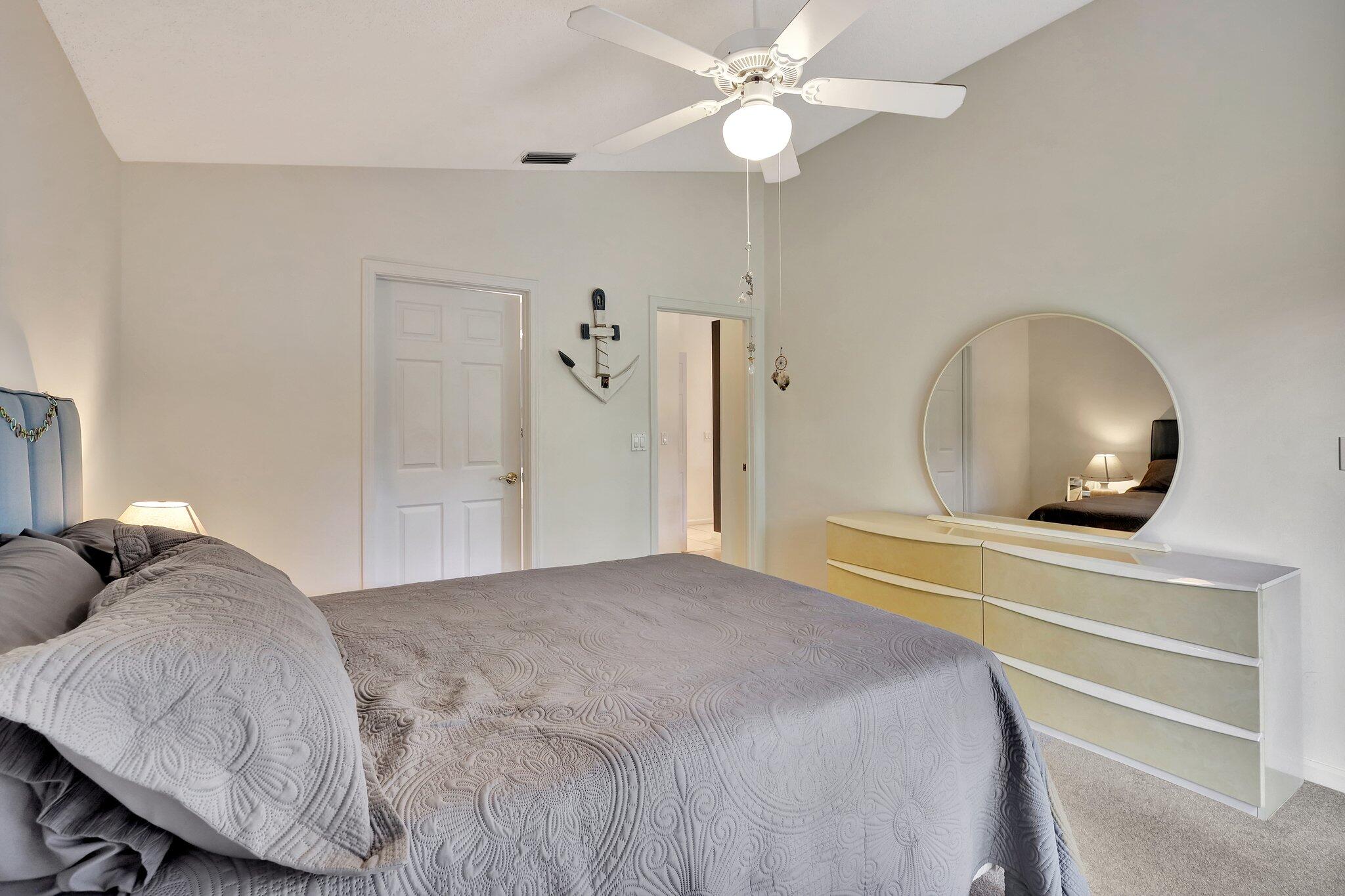 8177 Palm Gate Drive