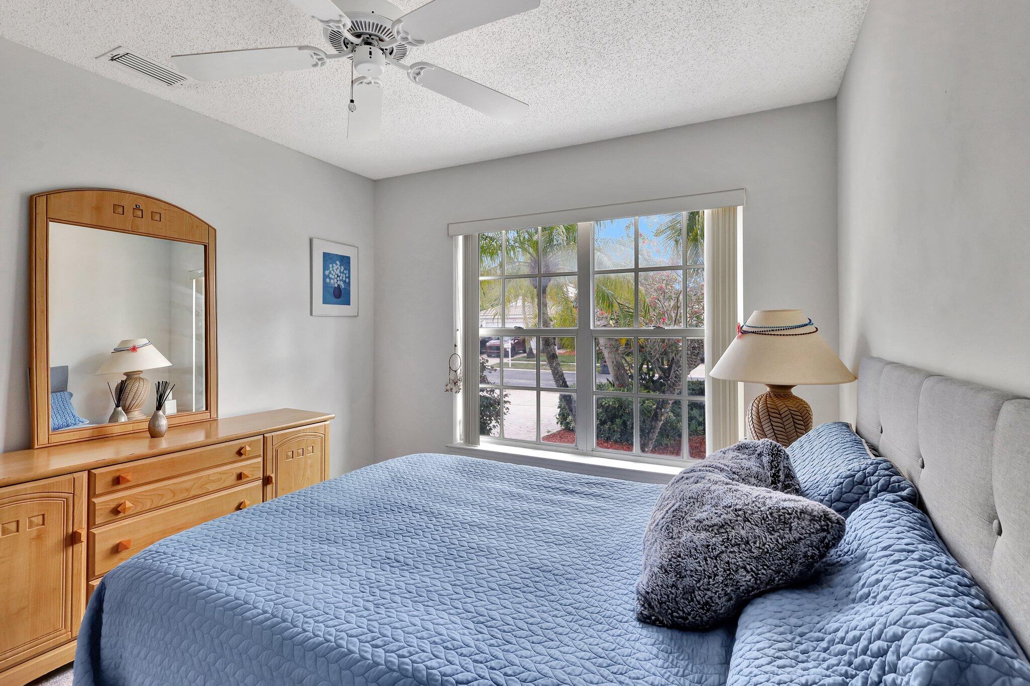 8177 Palm Gate Drive