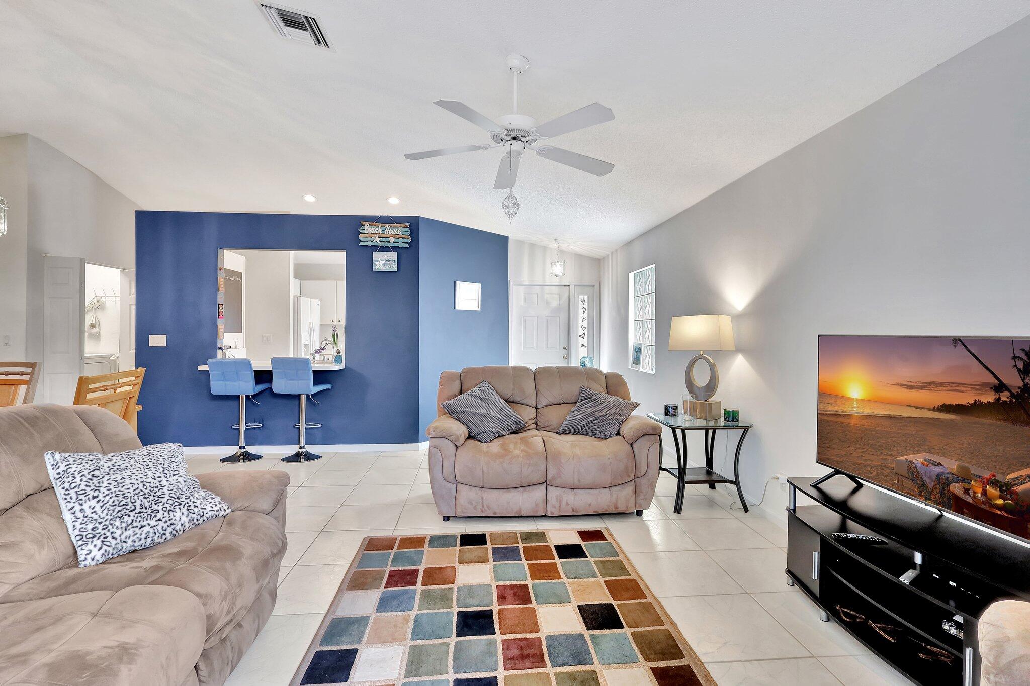 8177 Palm Gate Drive