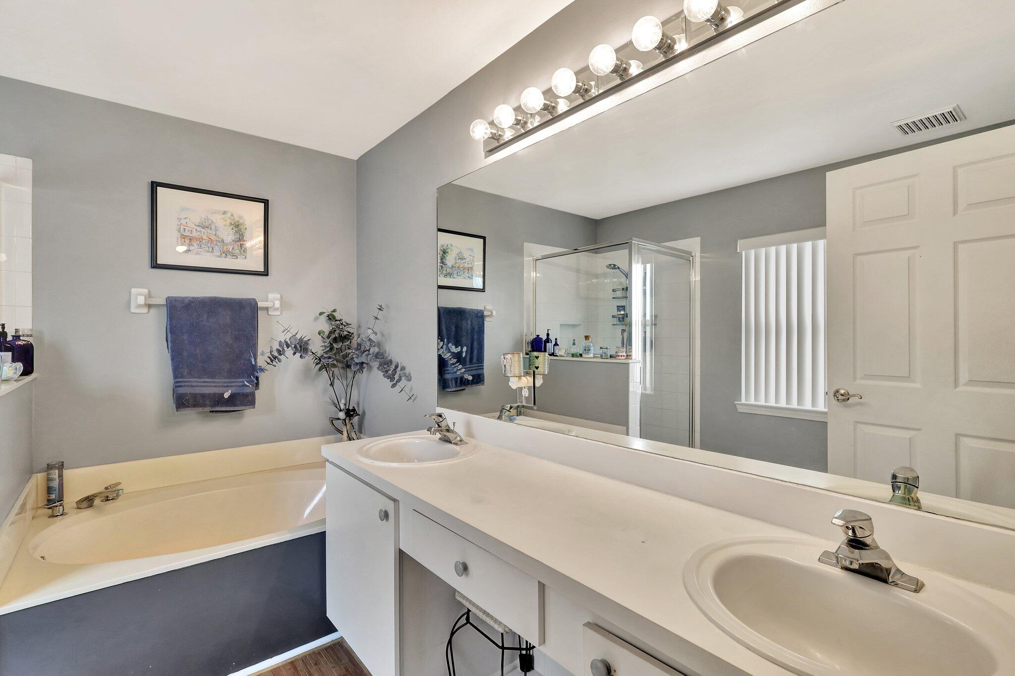 8177 Palm Gate Drive