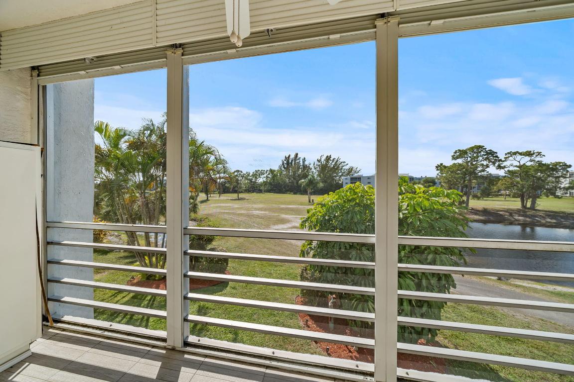 3425 Via Poinciana Way 204