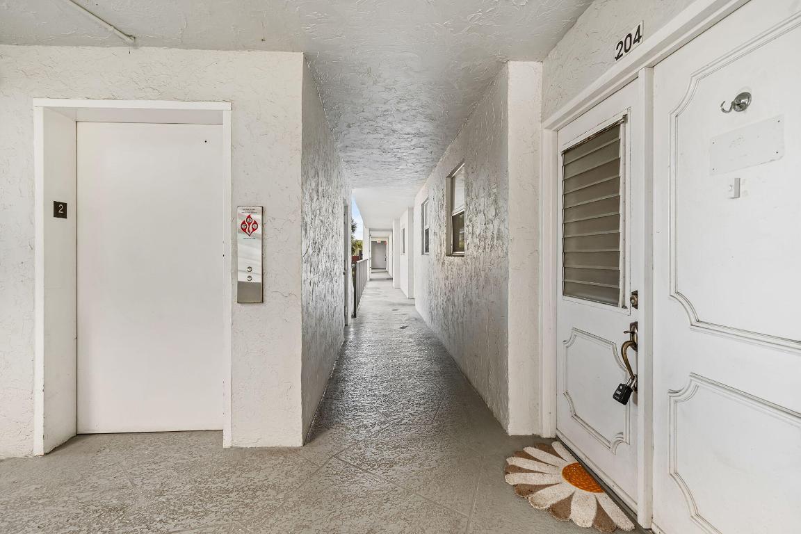 3425 Via Poinciana Way 204