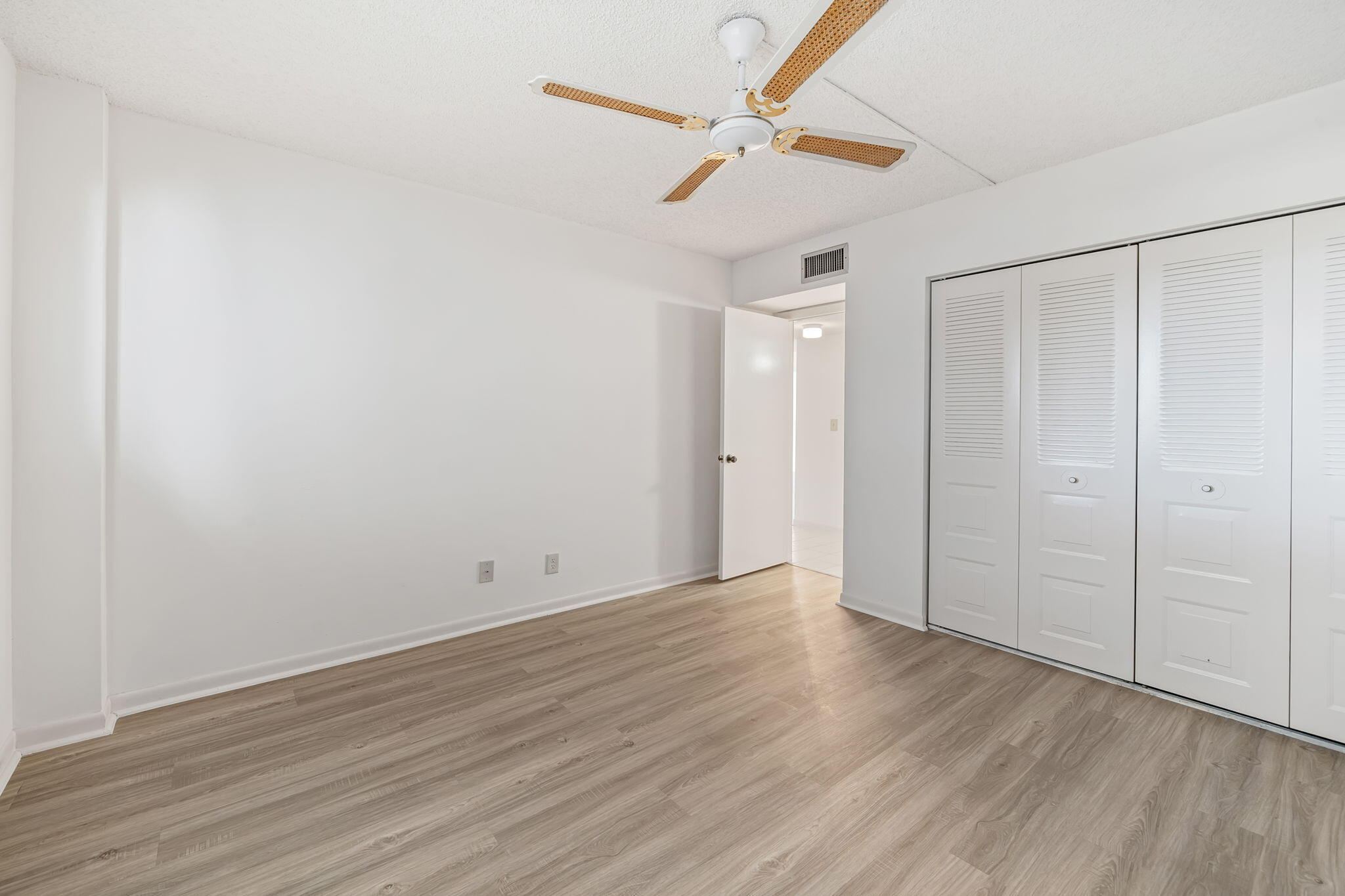 3425 Via Poinciana Way 204