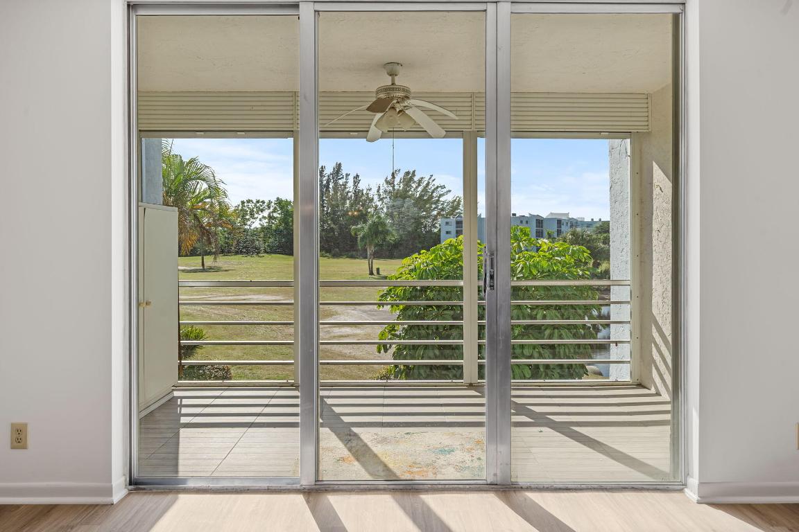 3425 Via Poinciana Way 204