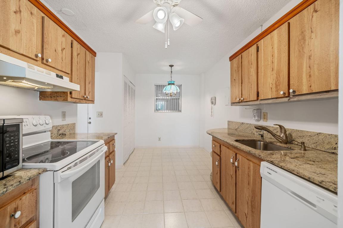 3425 Via Poinciana Way 204