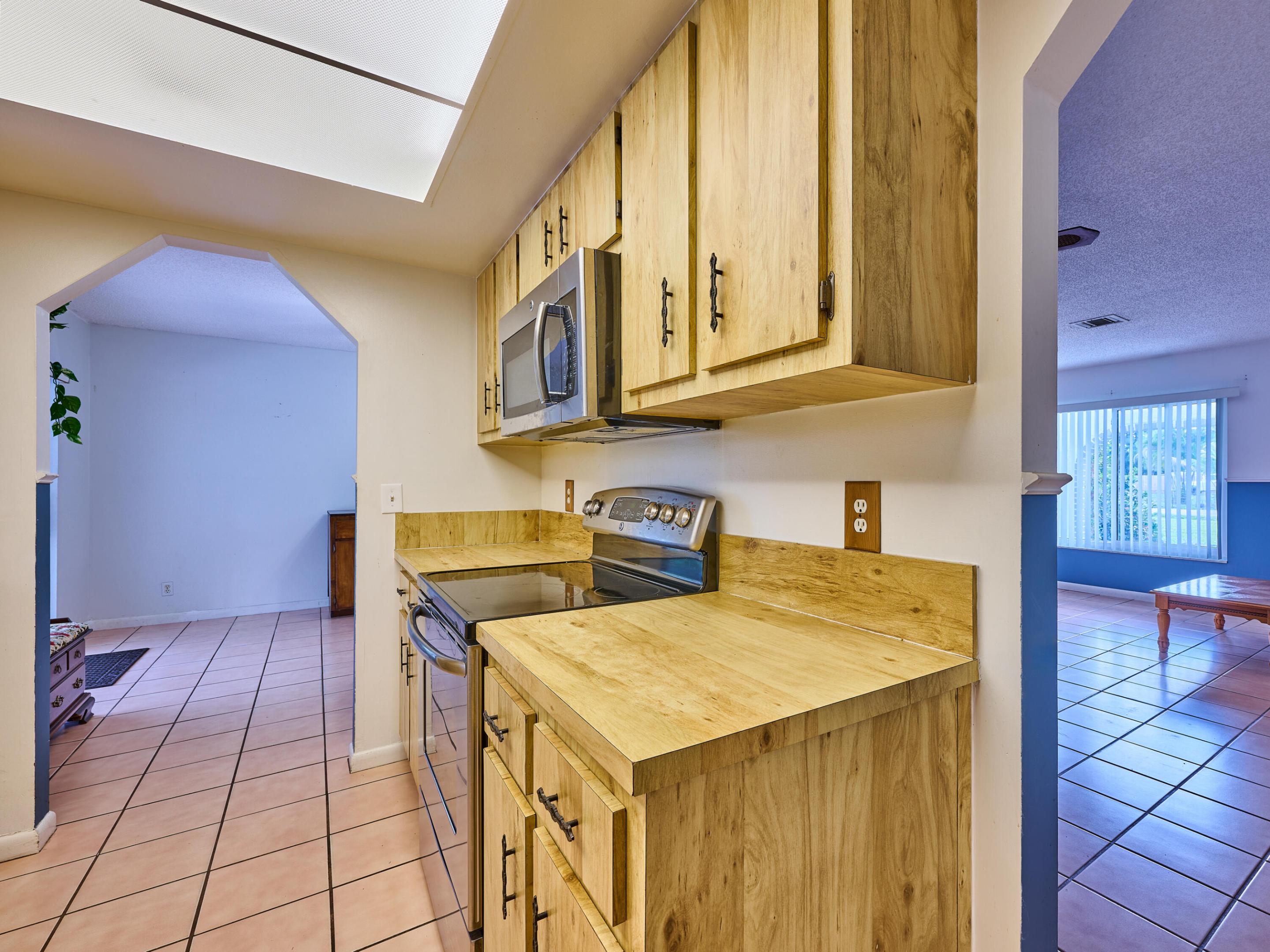 16113 E Secretariat Drive