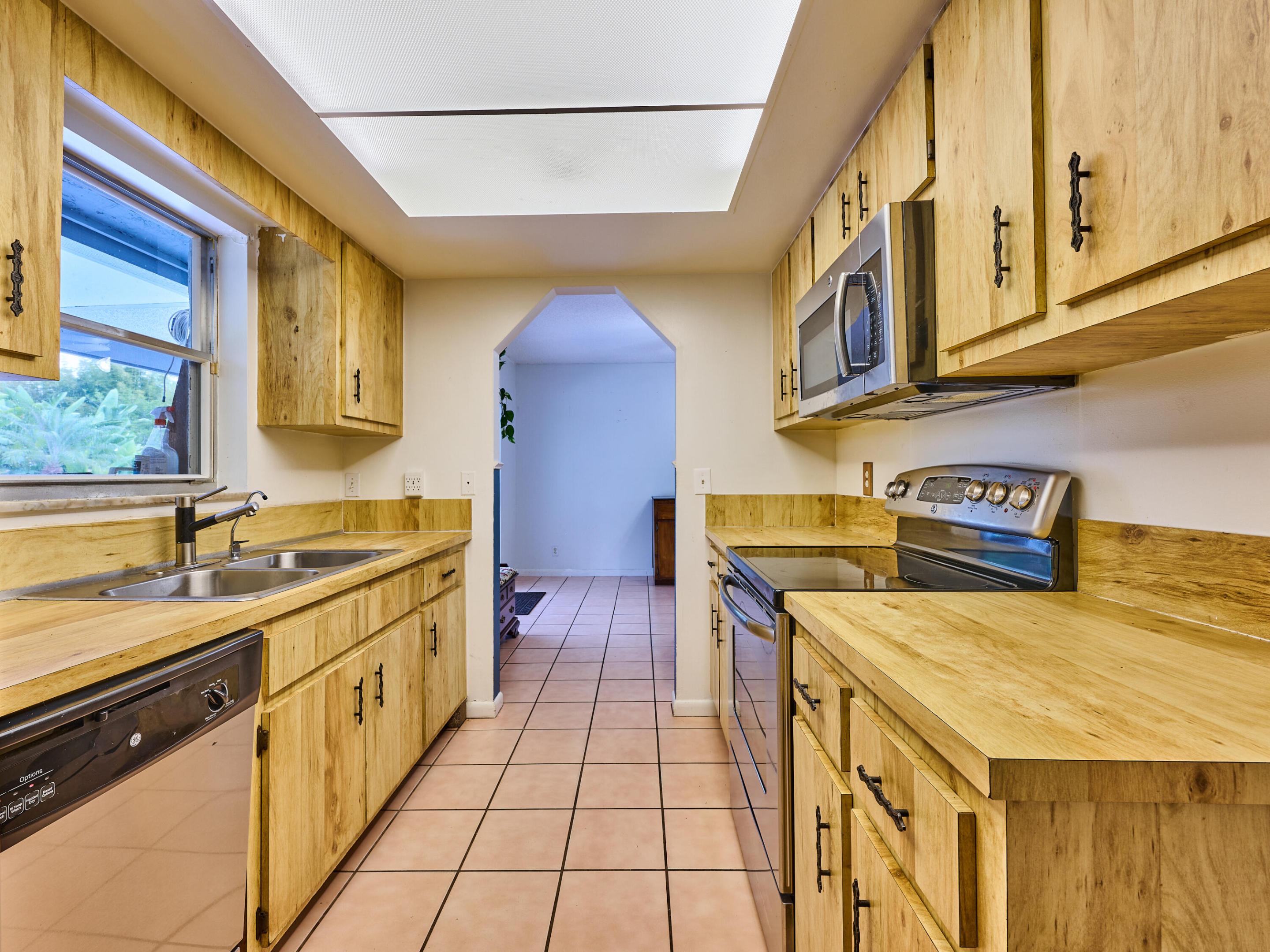 16113 E Secretariat Drive