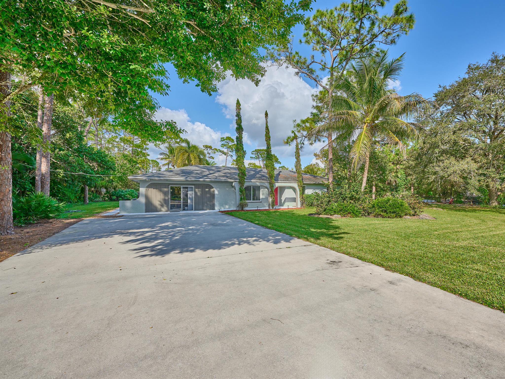 16113 E Secretariat Drive