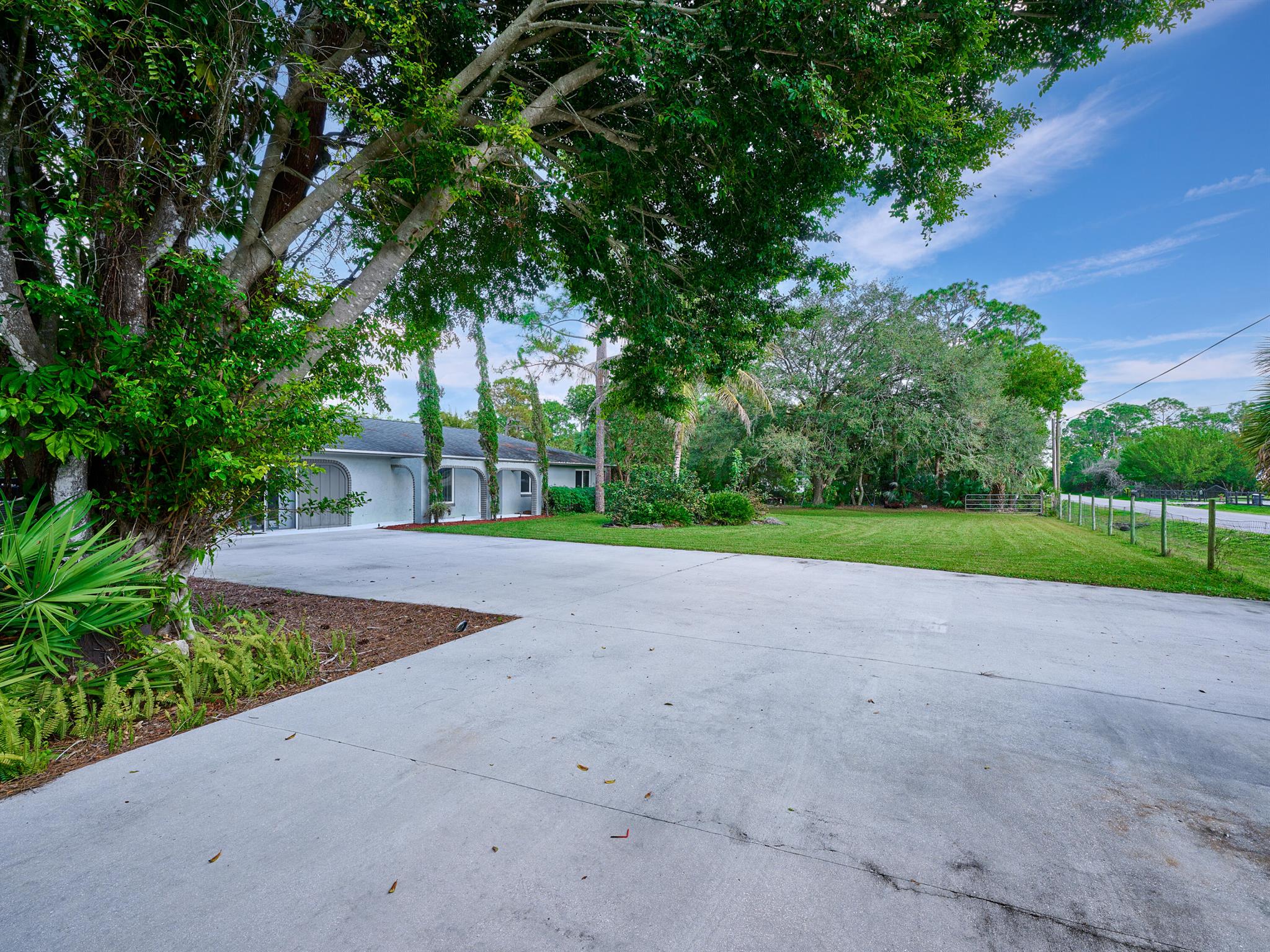 16113 E Secretariat Drive