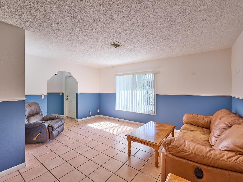 16113 E Secretariat Drive