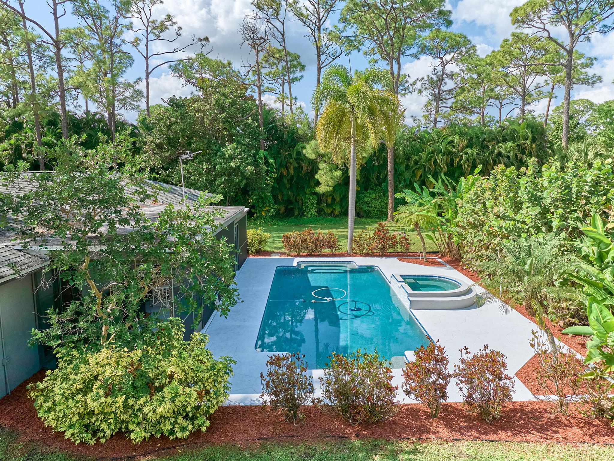 16113 E Secretariat Drive