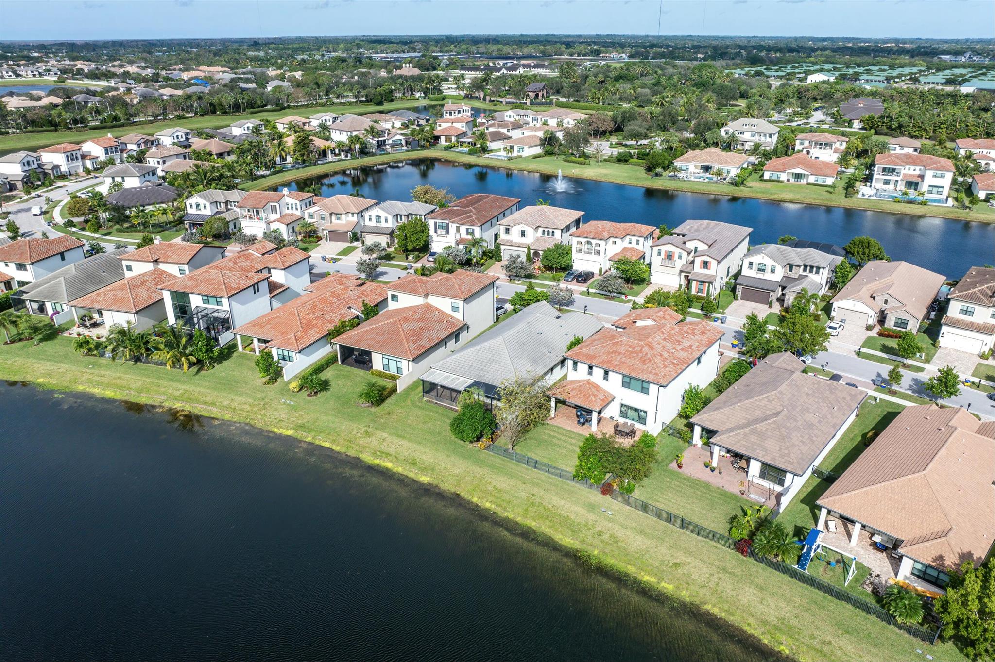 8475 Grand Prix Lane