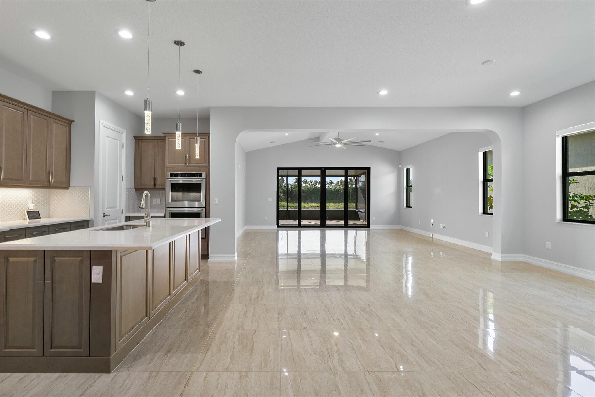 8475 Grand Prix Lane