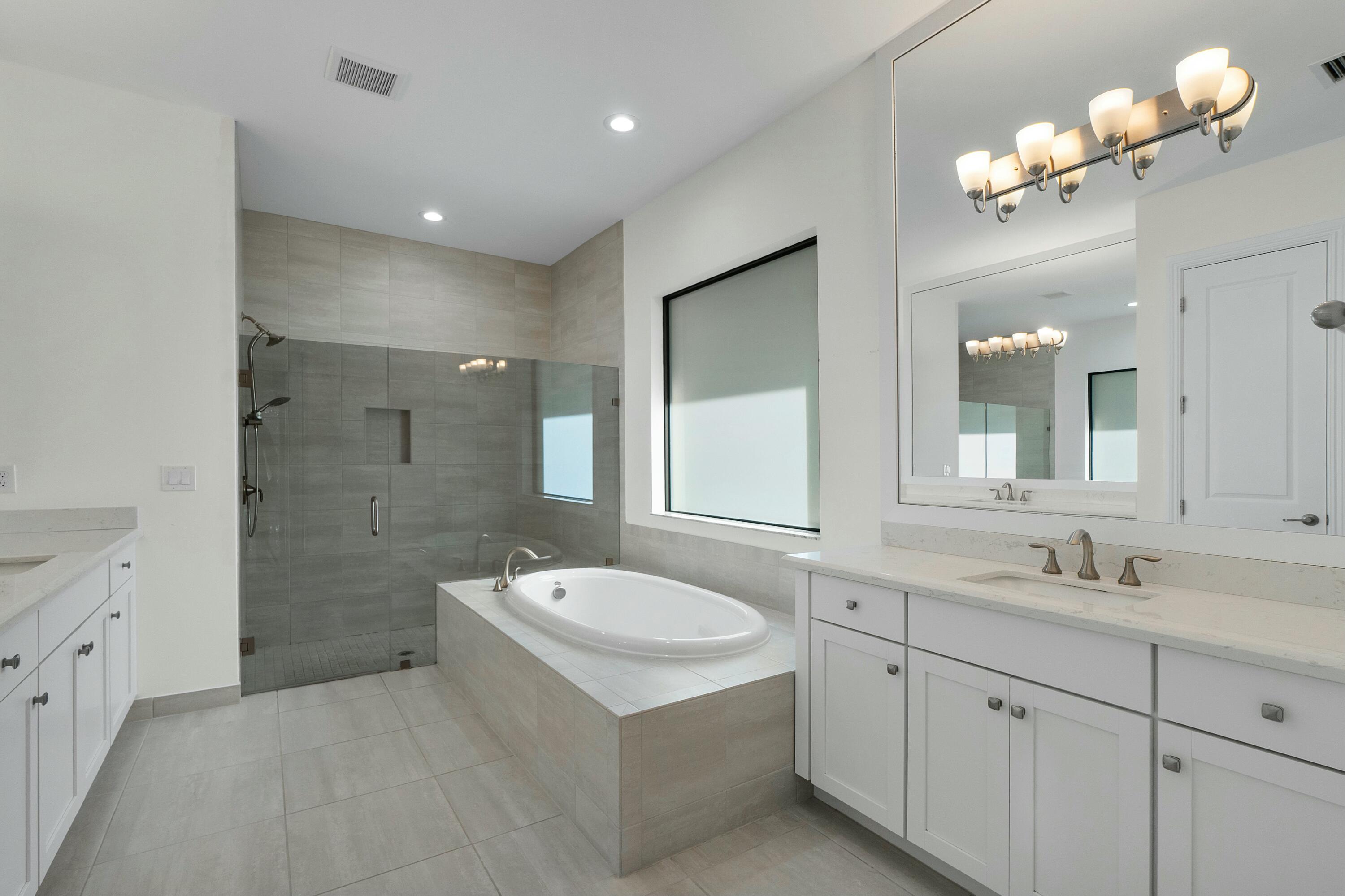 8475 Grand Prix Lane