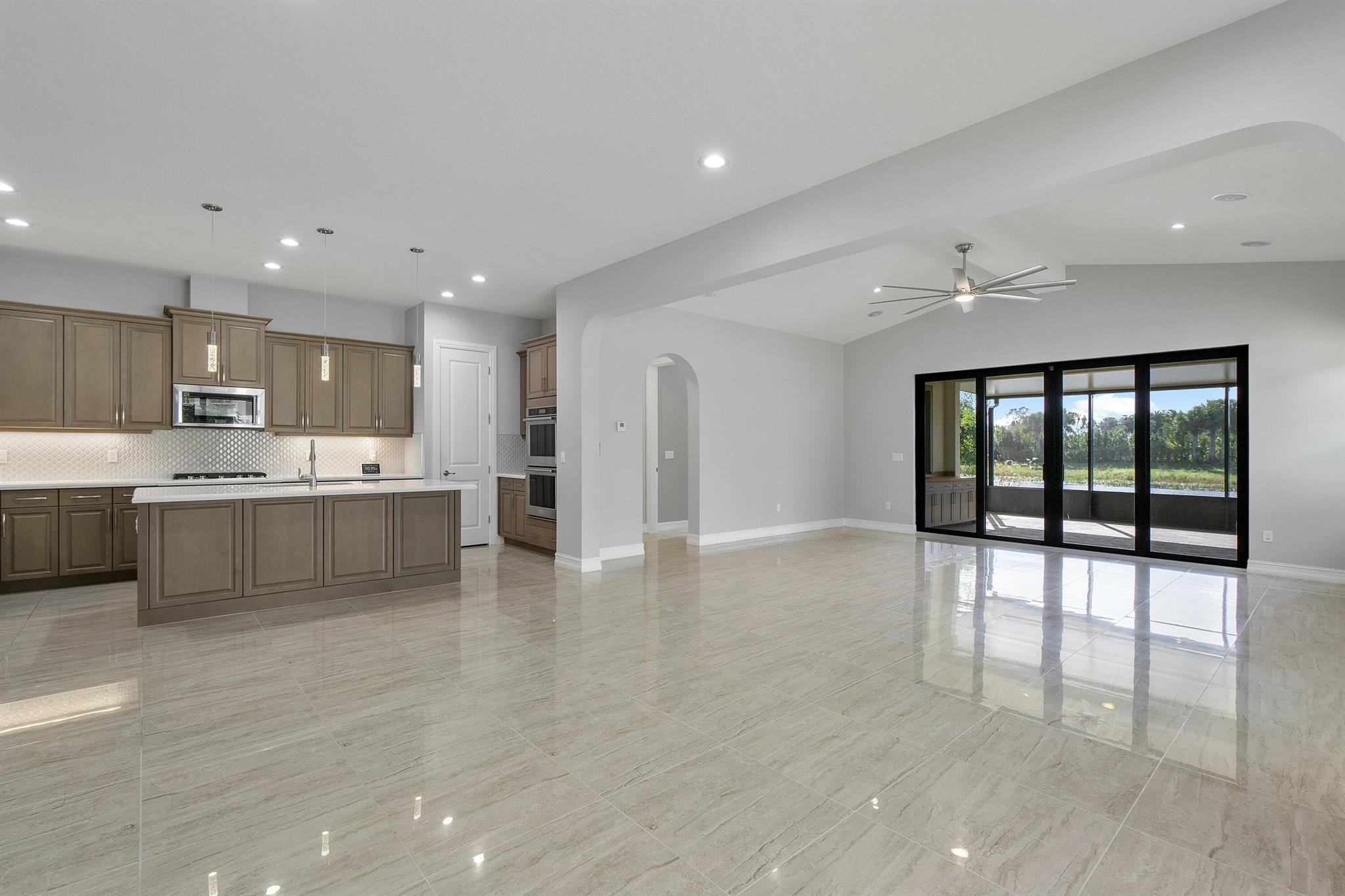8475 Grand Prix Lane