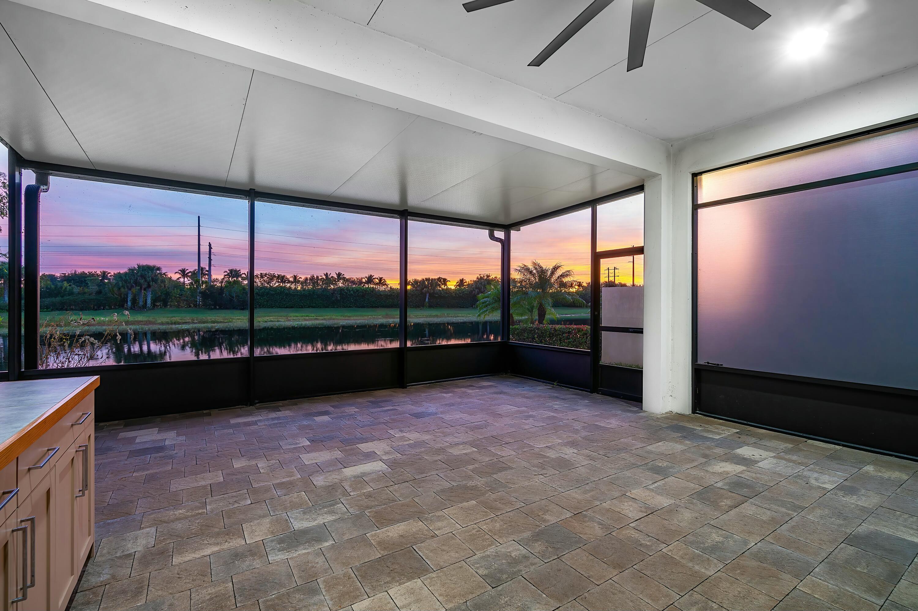 8475 Grand Prix Lane