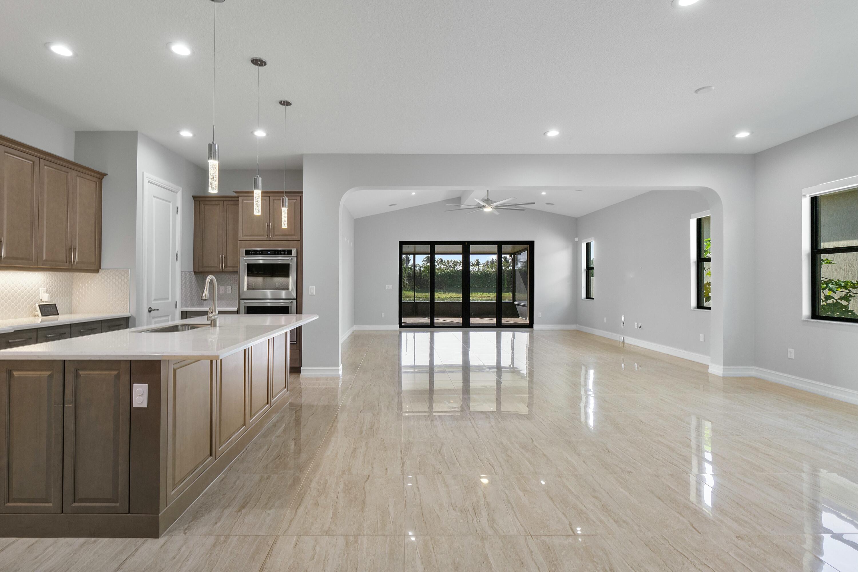 8475 Grand Prix Lane