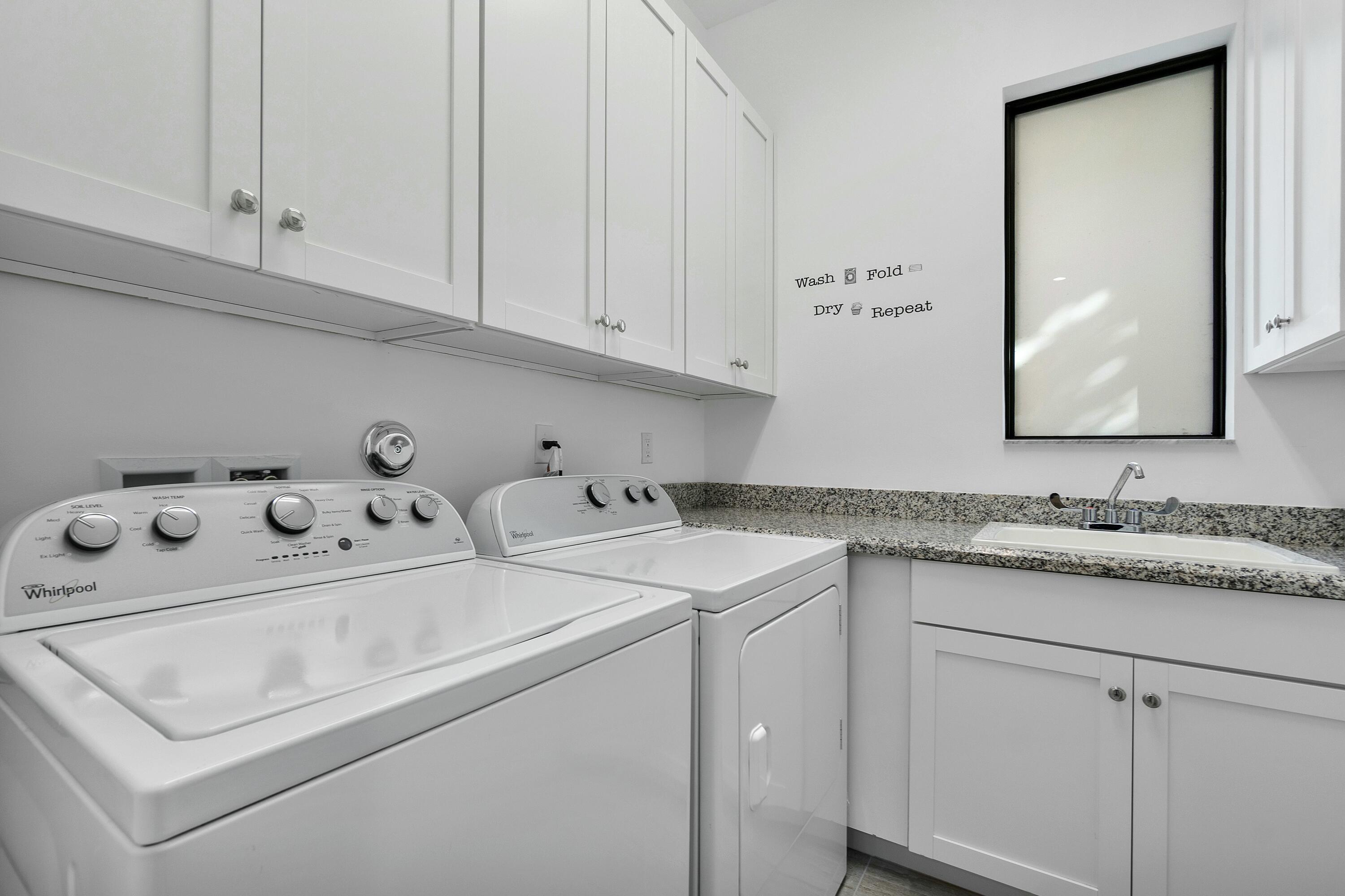 8475 Grand Prix Lane