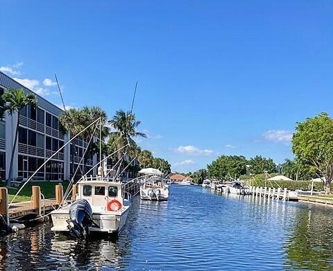 5900 NE 7th 107s Avenue 107s