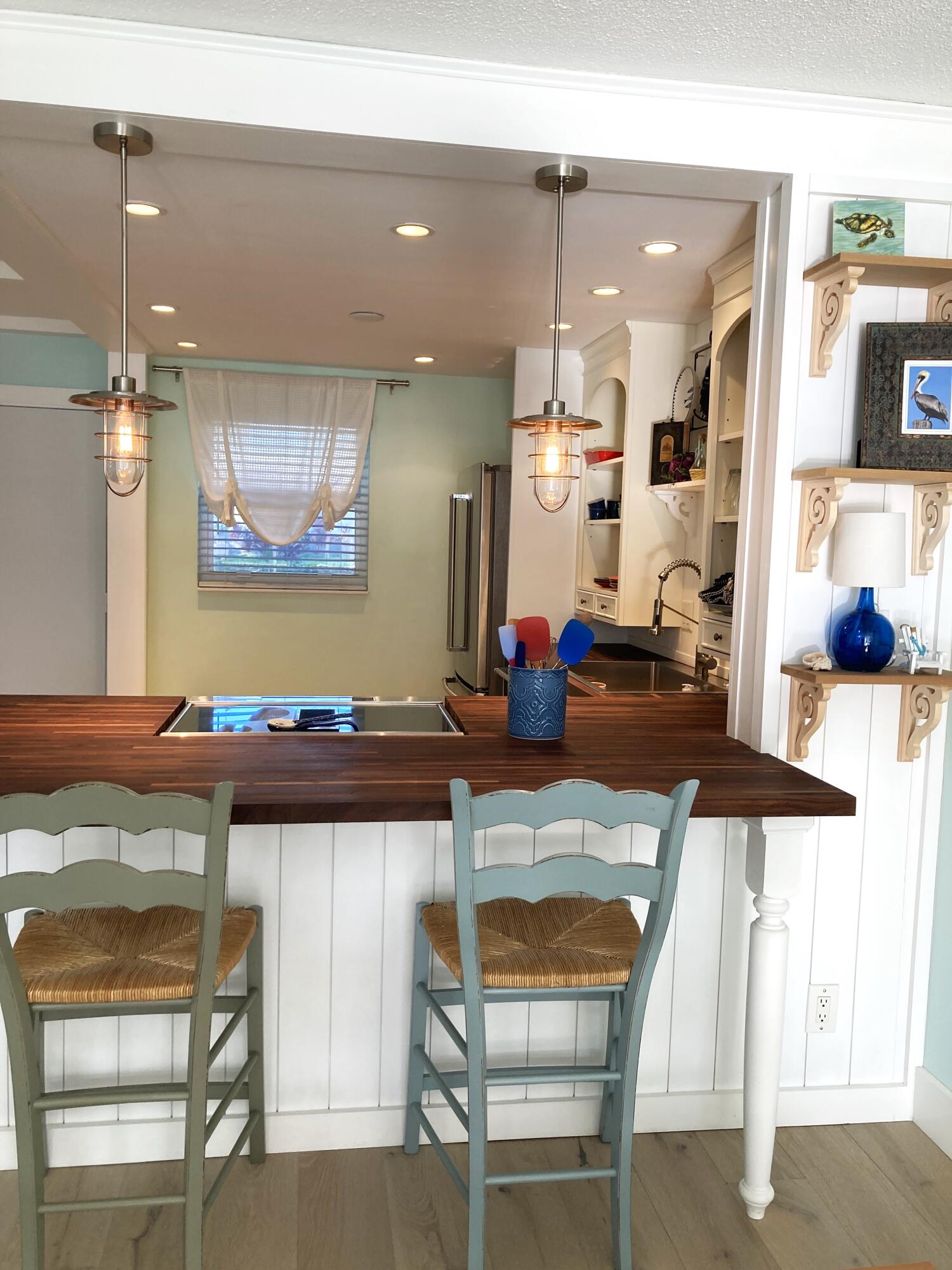 5900 NE 7th 107s Avenue 107s