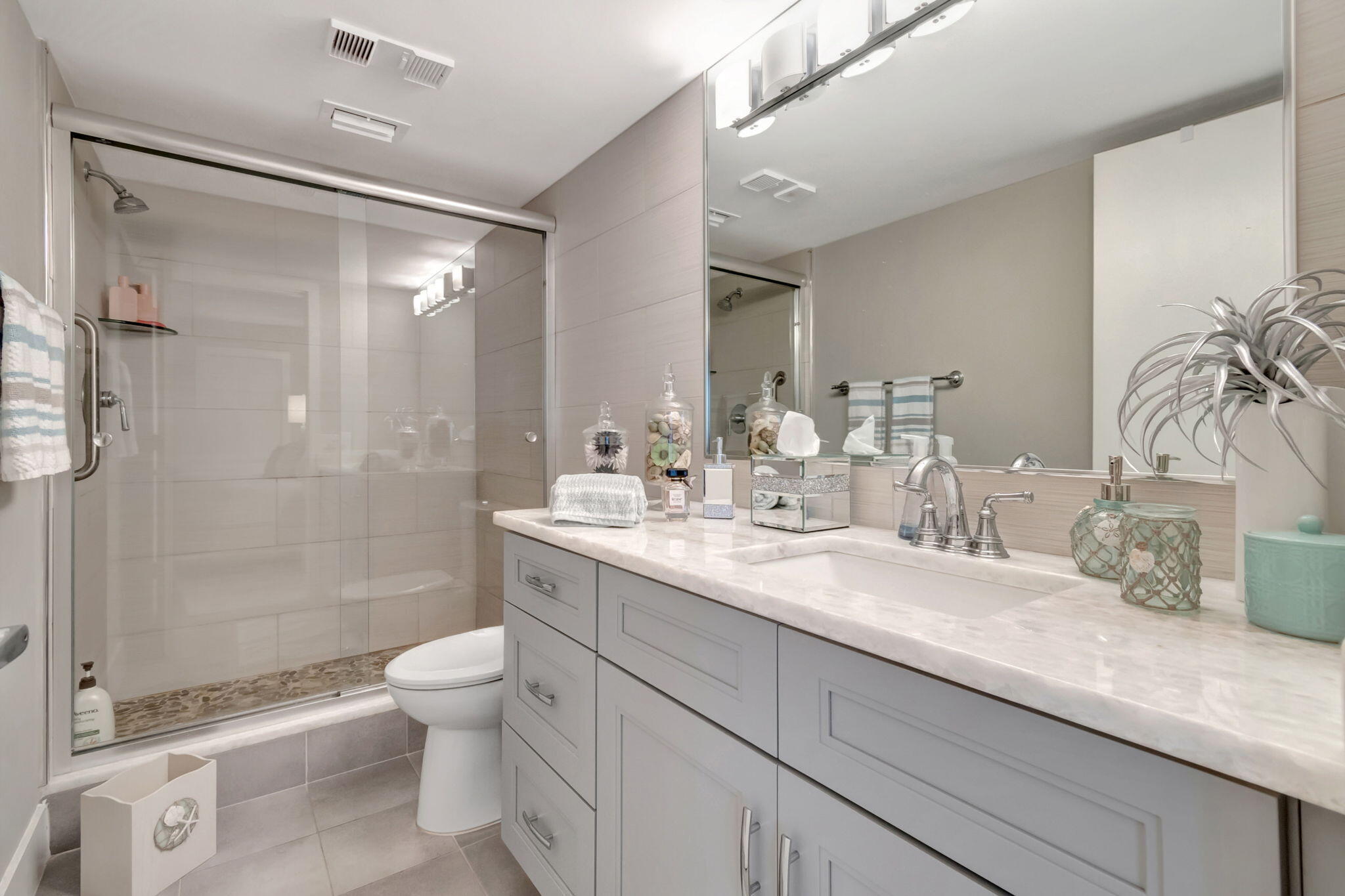 14376 Amberly Lane 407