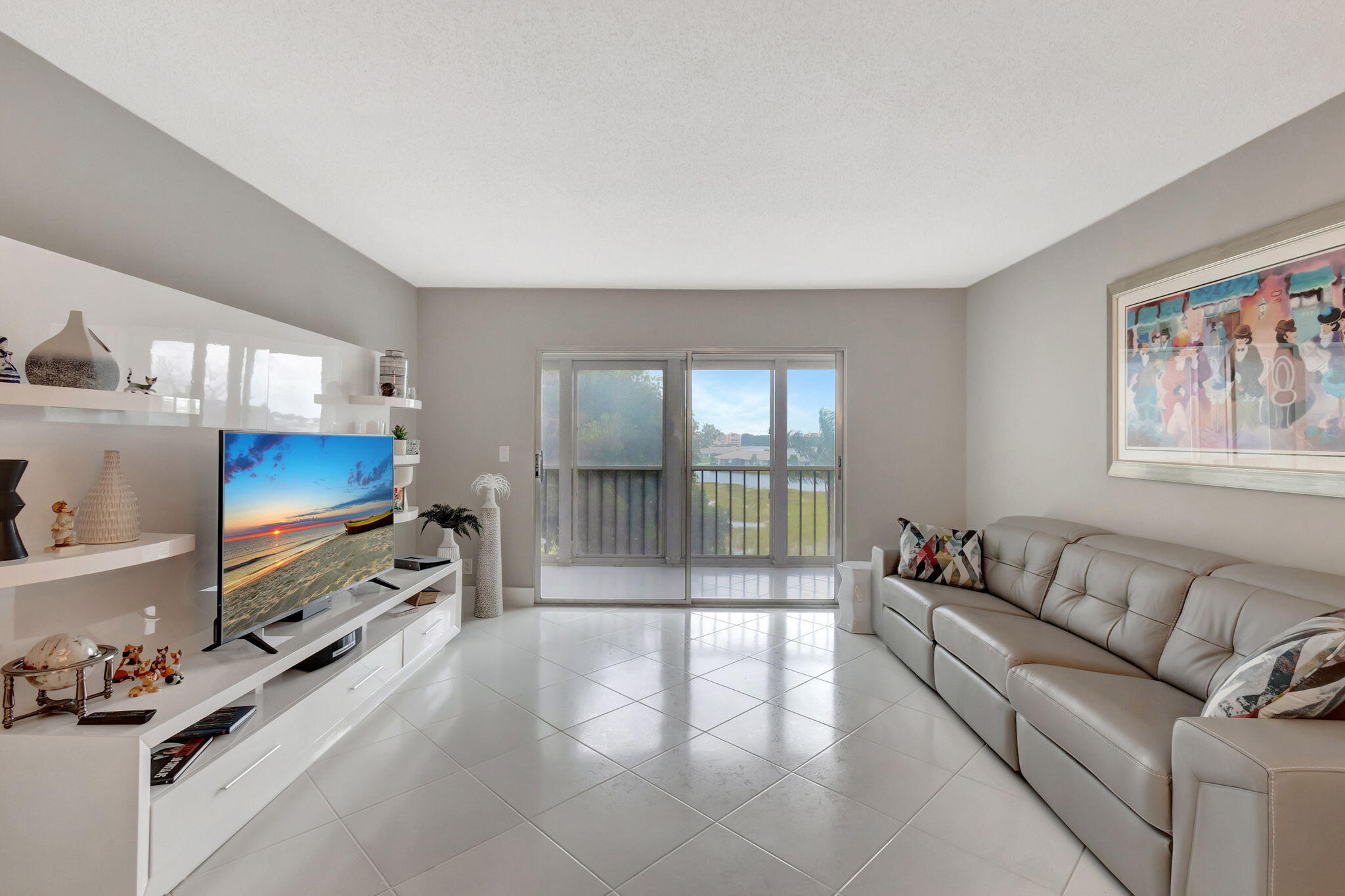 14376 Amberly Lane 407