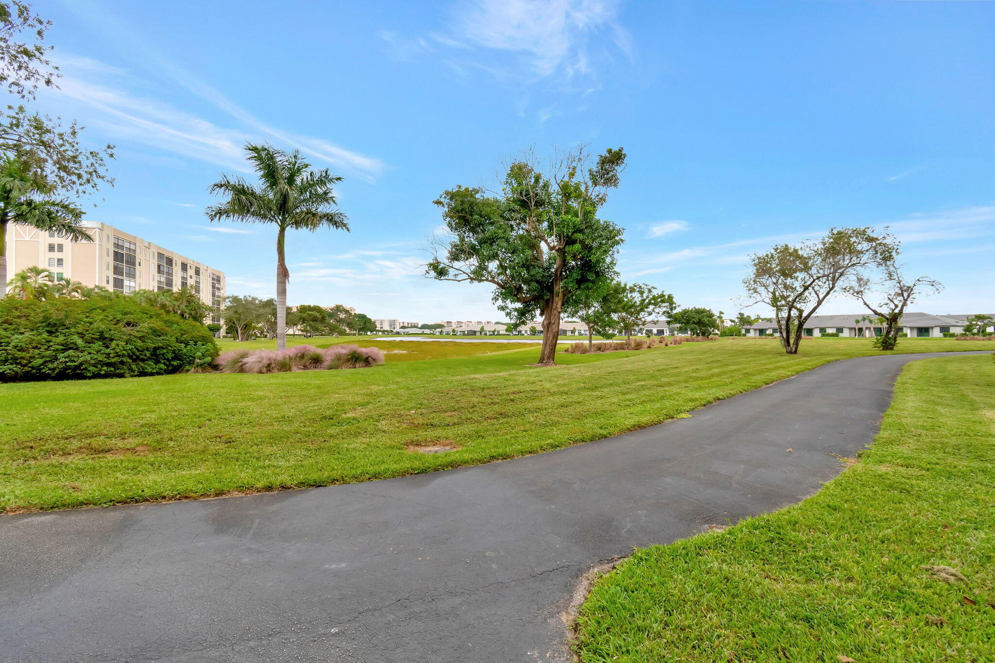14376 Amberly Lane 407