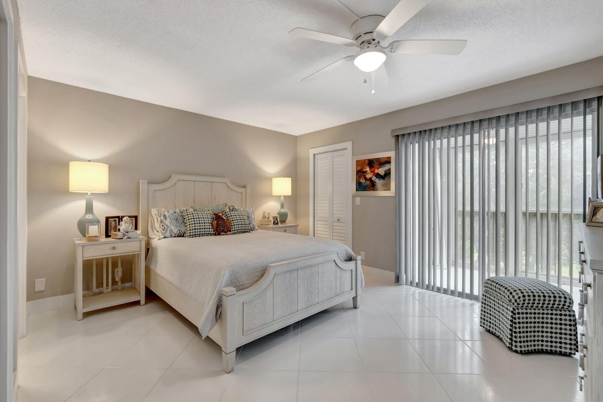 14376 Amberly Lane 407