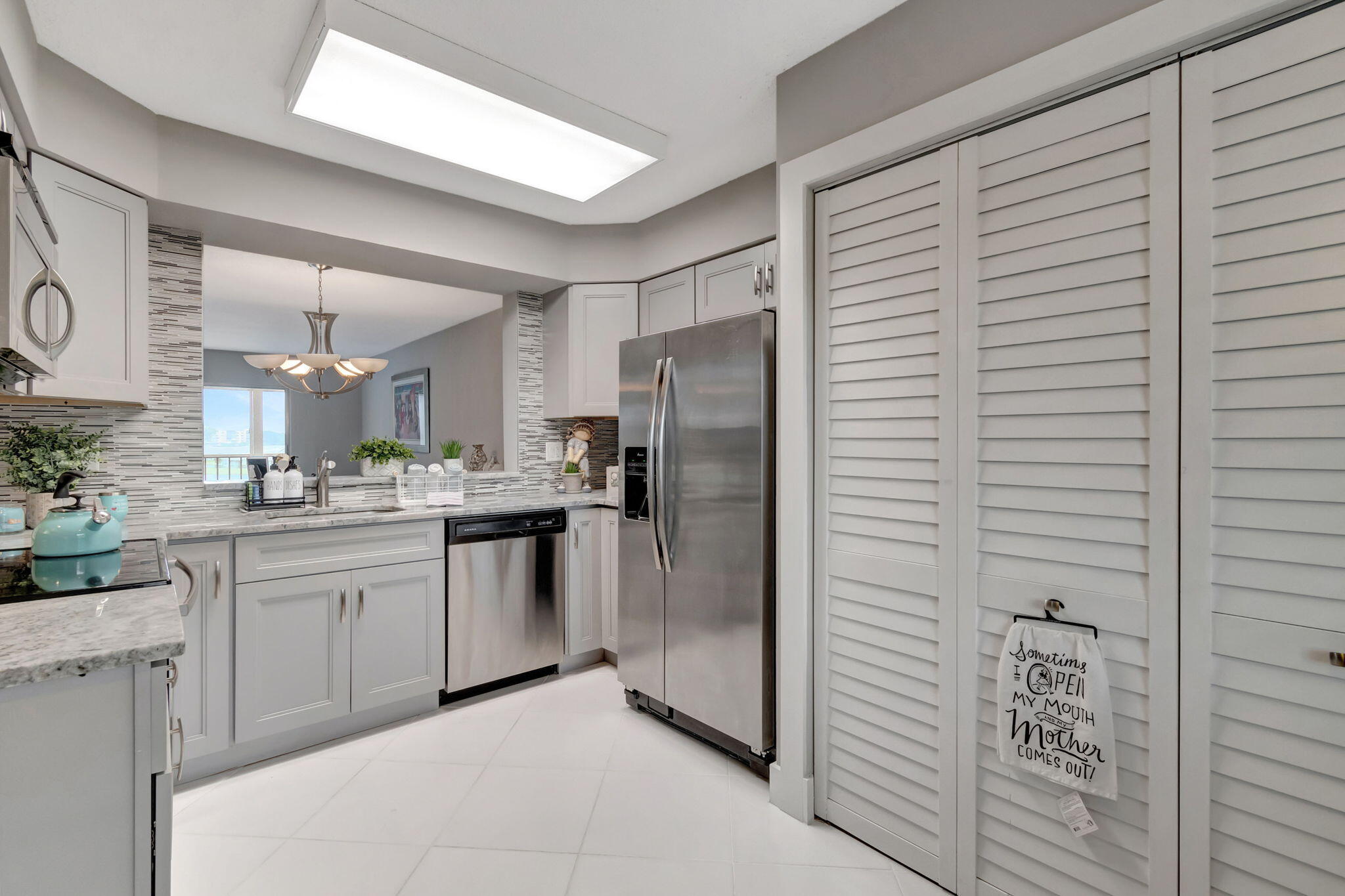 14376 Amberly Lane 407