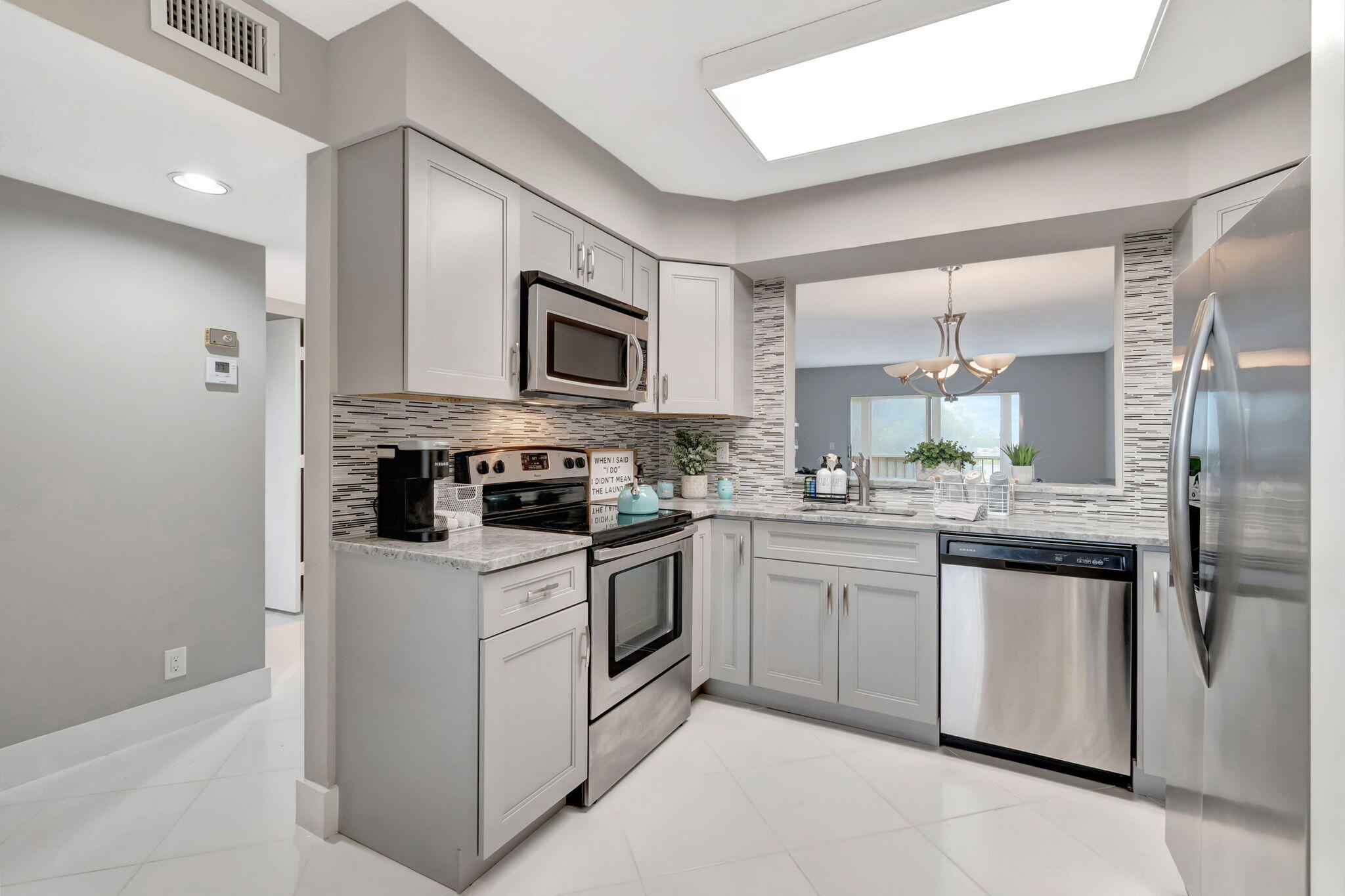 14376 Amberly Lane 407